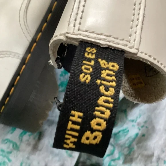 Dr. Martens White Leather Lace-Up Jadon Boots 6 - Picture 15 of 15